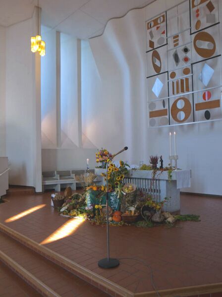 Archivo:Aalto.IglesiaDetmerode.5.jpg