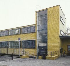 Gropius.Oficina de empleo Dessau.2.jpg