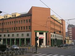 Complejo de oficinas Casa Aurora, Turín (1984-1987)