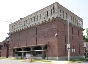 A. D. German Warehouse Richland Center Wisconsin-born Frank Lloyd Wright.jpg