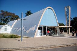 Niemeyer.IglesiaSanFrancisco.2.jpg