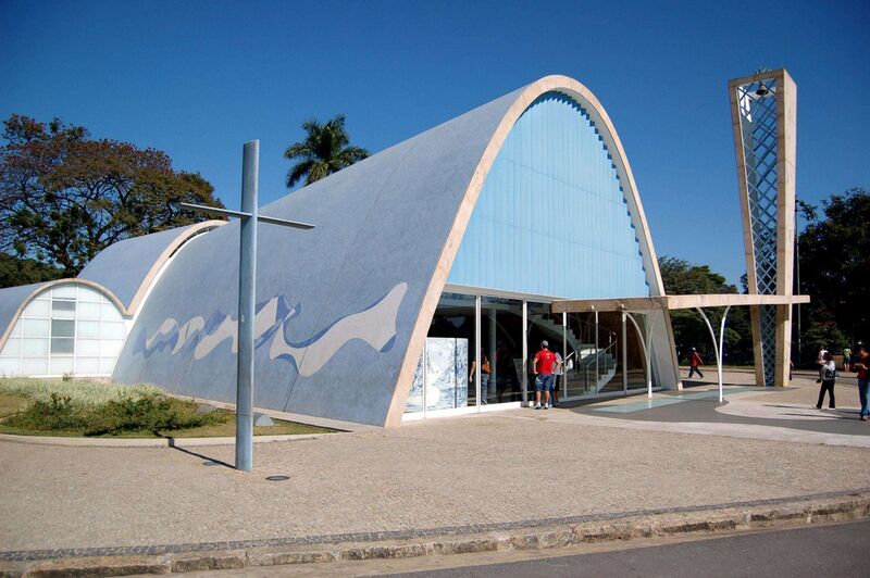 Archivo:Niemeyer.IglesiaSanFrancisco.2.jpg