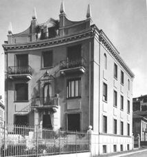 Edificio de viviendas en Via Randaccio, Milán (1924-1926) junto con Emilio Lancia