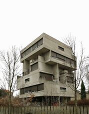 Edificio de viviendas EDF, Ivry sur Seine (1967) junto con Pierre Riboulet, Gérard Thurnauer y Jean-Louis Véret.