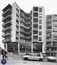 Edificio Zodiac, Tarragona (1962-1964), junto con Antoni Pujol Sevil