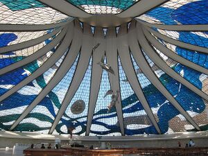 Niemeyer.CatedralBrasilia.4.jpg