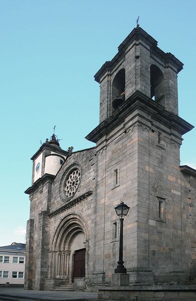 Archivo:Igrexa de Santa María do Campo, Viveiro.jpg