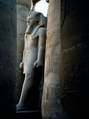 Egypt.LuxorTemple.02.jpg