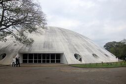 Niemeyer.PabellonLucasNogueira.2.jpg
