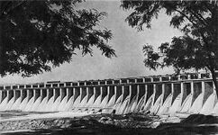 Estación hidroeléctrica Dniéper (junto con Victor Vesnin) (1927-1932)