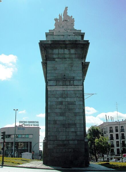 Archivo:Puerta de Toledo.2.jpg