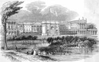 El palacio en 1842, en el que se muestra el arco Marble, que servía como entrada ceremonial al palacio. Se trasladó al ala este construida en 1847.