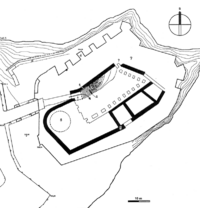 Plano General de la Citadela con anotaciones de las fases más antiguas de las obras del Castillo (en negro). Según Grabolle/ Hrubý/ Militký 2002, 113 Imag. 16.