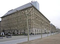 Oficinas Mannesmann, Düsseldorf, Alemania. (1911-1912)
