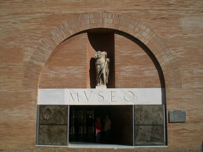 Archivo:Moneo.MuseoArteRomano.3.jpg