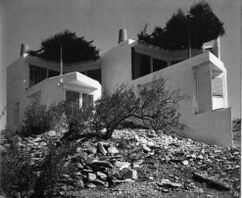 Dos casitas pareadas, Cadaqués (1964)