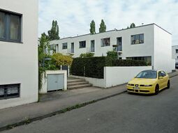 Jacobus Johannes Pieter Oud.5 viviendas en hilera. Weissenhof.2.jpg