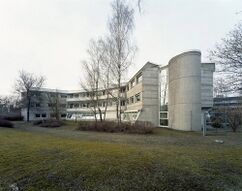 Instituto Max Planck de Astrofísica, Garching (1975-1980), junto con Daniel Gogel