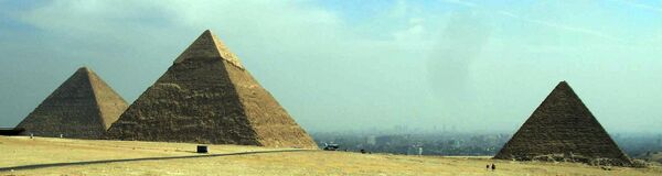 Pirámides de Jufu (Keops), Jafra (Kefrén) y Menkaura (Micerino), en Giza