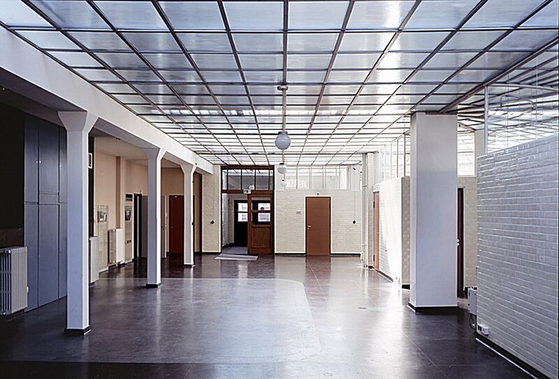 Archivo:Gropius.Oficina de empleo Dessau.9.jpg