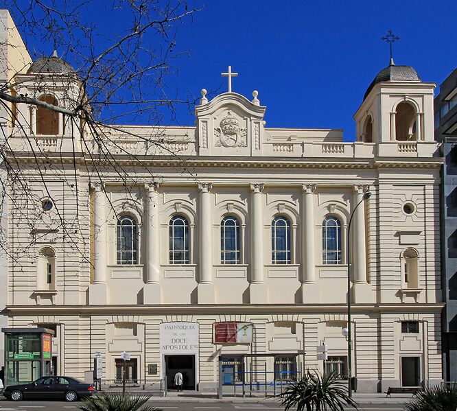 Archivo:Iglesia de los Doce Apóstoles (Madrid) 01.jpg