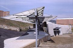 Centro de Tiro con Arco, Vall d'Hebron (1989-1991) con Carmen Pinós.