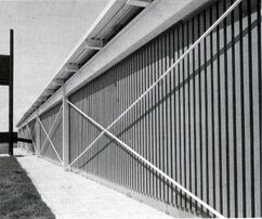 Fábrica Reliance, Swindom (1965-1966), con Team 4