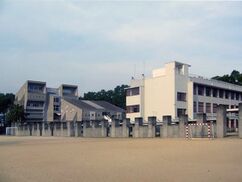 Escuela de secundaria para niñas, Iwata (1963-1964)