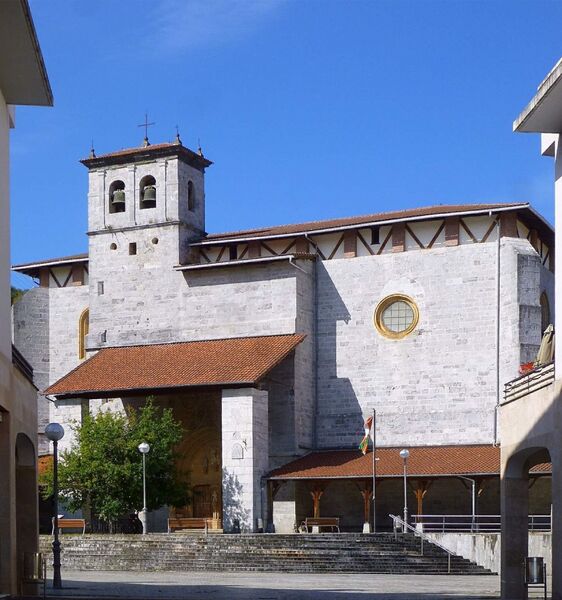 Archivo:Axpe (Busturia) - Iglesia de Santa María de Axpe 12.jpg