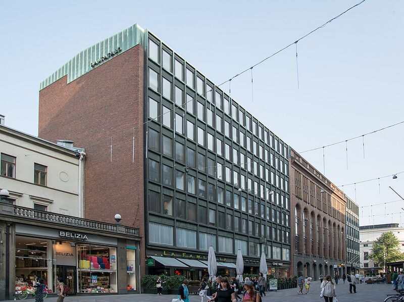 Archivo:Aalto.EdificioRautatalo.7.jpg