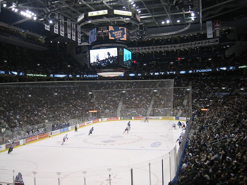Archivo:Air Canada Centre Leafs game.jpg