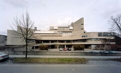 Instituto de Higiene y Microbiología de la Universidad Libre de Berlín (1966–1974), junto con Daniel Gogel