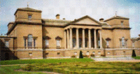 Neopalladianismo: Holkham Hall, fachada con pórtico y frontón.