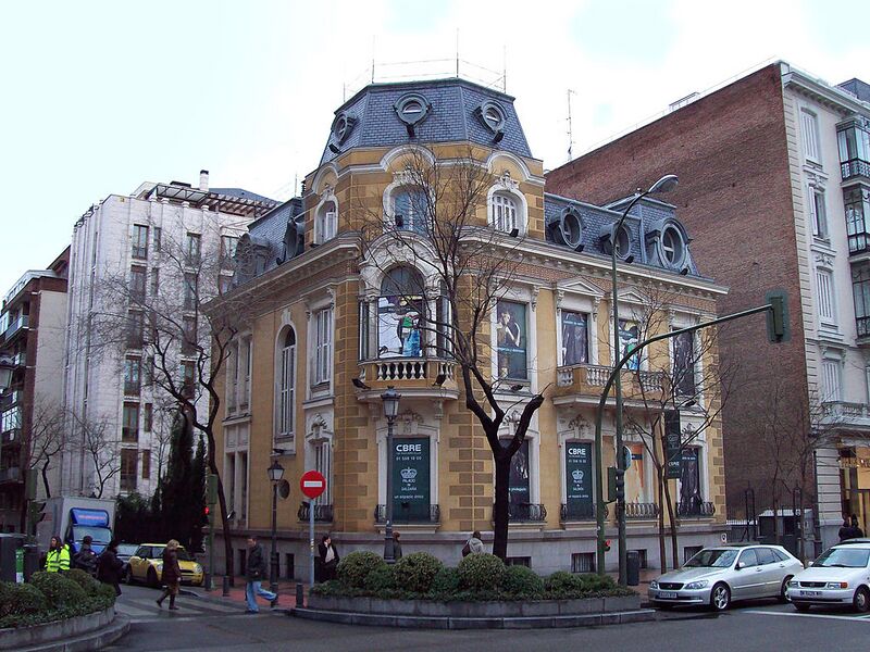 Archivo:Palacio de Saldaña (Madrid) 01.jpg