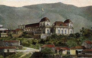 Vista del Palacio de Miraflores en 1909