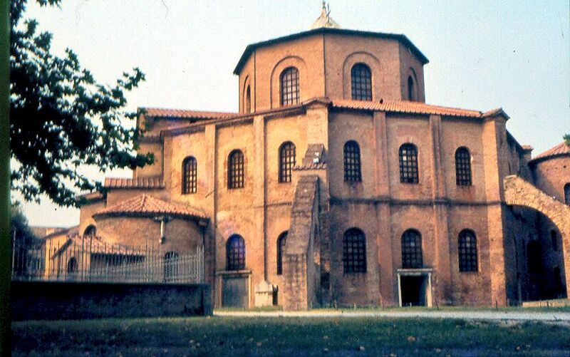 Archivo:San Vitale Ravenna.jpg