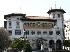 Edificio de Correos, Santander, con Eugenio Fernández Quintanilla (1915)